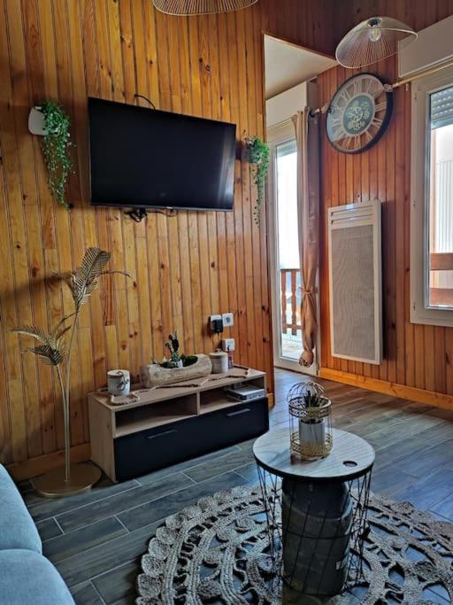 Le Loft Dore Apartment Ustou